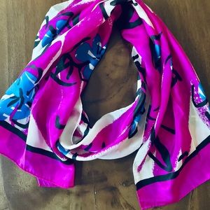 Gorgeous vintage silk Echo Scarf 11x60